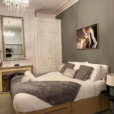 Apartamento - Seafront, 6 Bedrooms, Short Redcar